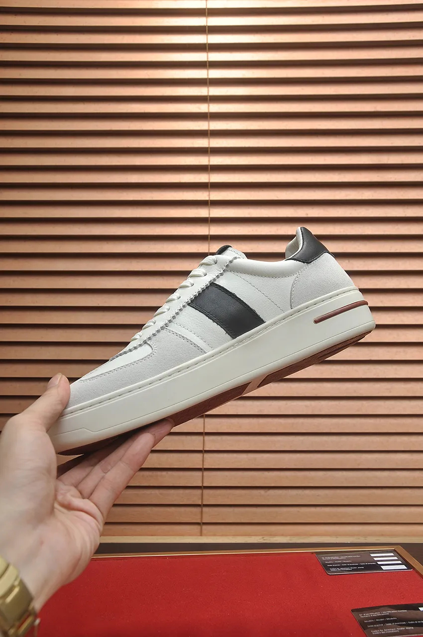 Men's men's shoes 💰580💶[𝐥𝐨𝐫𝐨 𝐏𝐢𝐚𝐧𝐚] lp classic loafers, an Italian treasure brand, the only brand that can match Hermès! Only after wearing it do we realize that we cannot let down our feet. The upper is imported cashmere, the lining of water-dyed cowhide ➕ the cowhide feet, the official original glass rubber outsole, and the pendant. Exclusive original packaging (tag ➕ brand paper ➕ outer box ➕ hand bag) code number: 38-46 (45 46 customized)